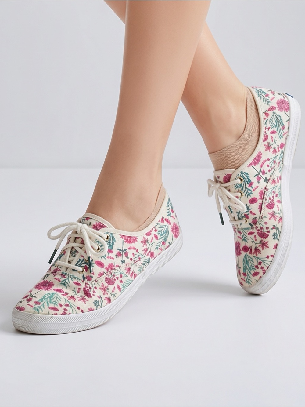 Keds floral canvas shoes pink flowers green leaves lace up  size‎ 8